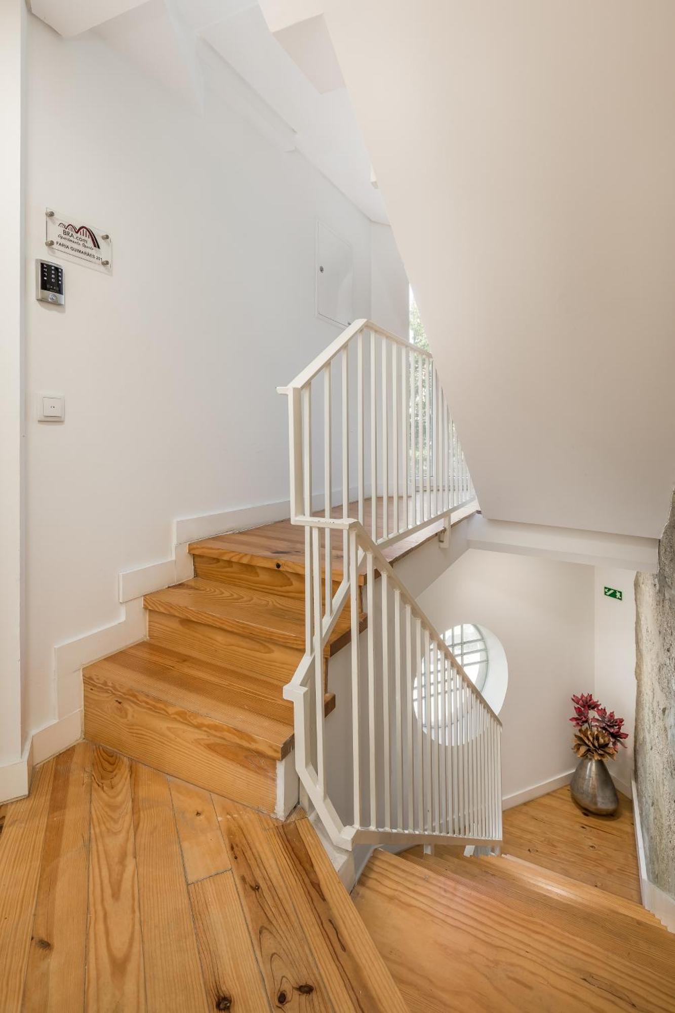 Bra.Com Apartments Oporto Faria Guimaraes Екстер'єр фото